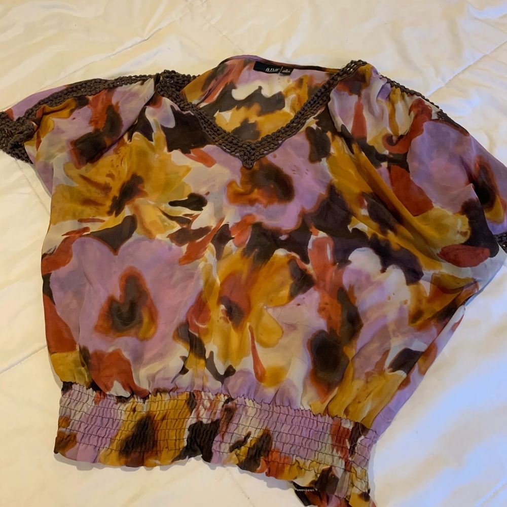 Cute blouse
